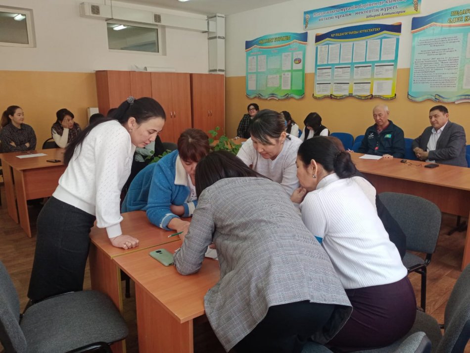 «Ой мен ойын»    «Білімдіге биіктен орын»