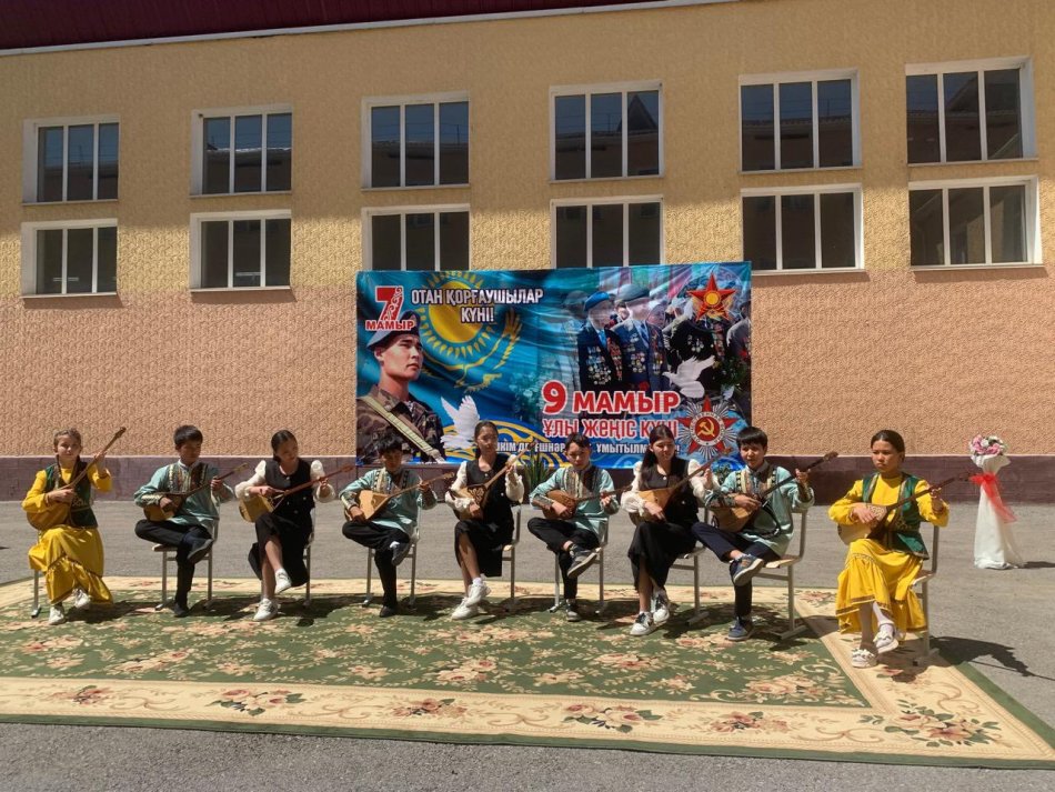 «Ел ертеңі-бүгінгі жас ұландар» тақырыбында тәрбие сағаты өтті.